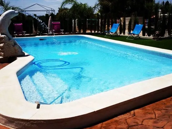 MADERAGUA-MODELO-DIANA-DELFIN-e1729244067371.webp